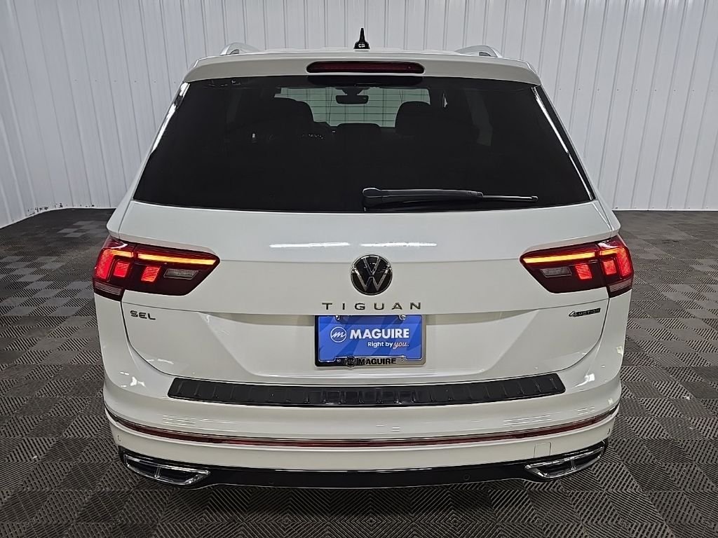 Used 2024 White Volkswagen 2.0T SEL R-Line image 11