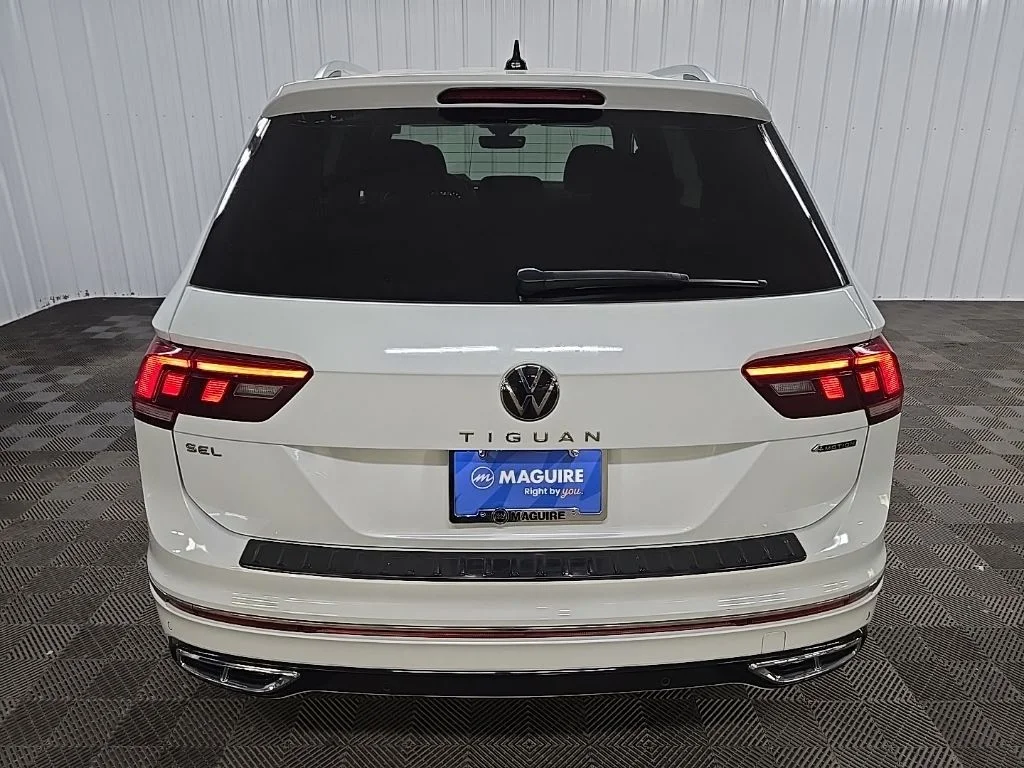 Used 2024 White Volkswagen 2.0T SEL R-Line image 11