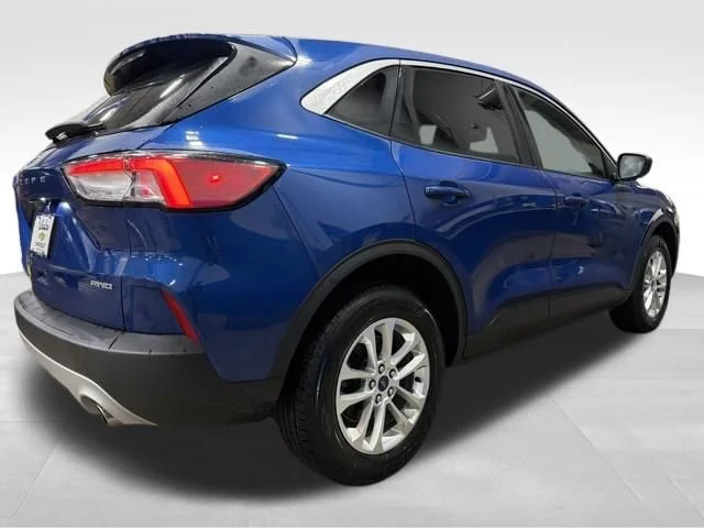 Used 2022 Blue Ford SE image 7
