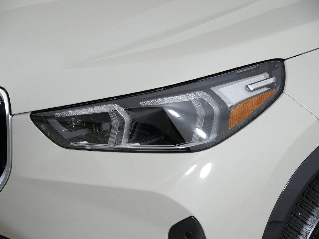 New 2027 Dune Grey Metallic BMW xDrive28i image 3