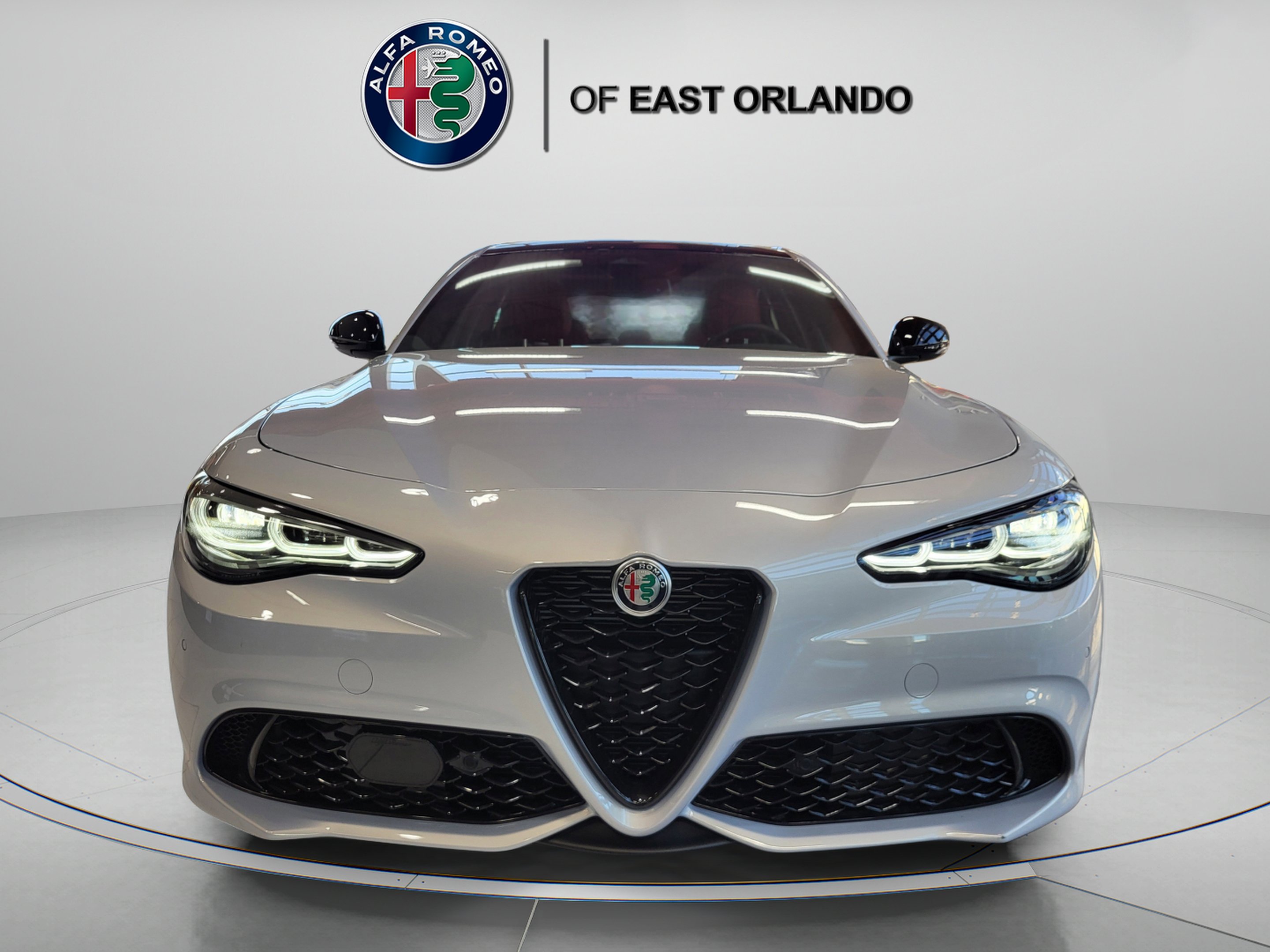 New 2025 Moonlight Gray Metallic Alfa Romeo  image 3