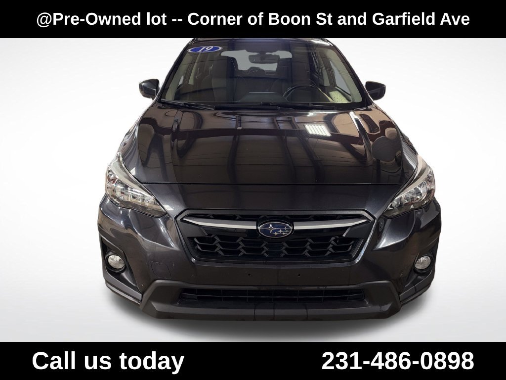 Used 2019 Gray Subaru 2.0i Premium image 8