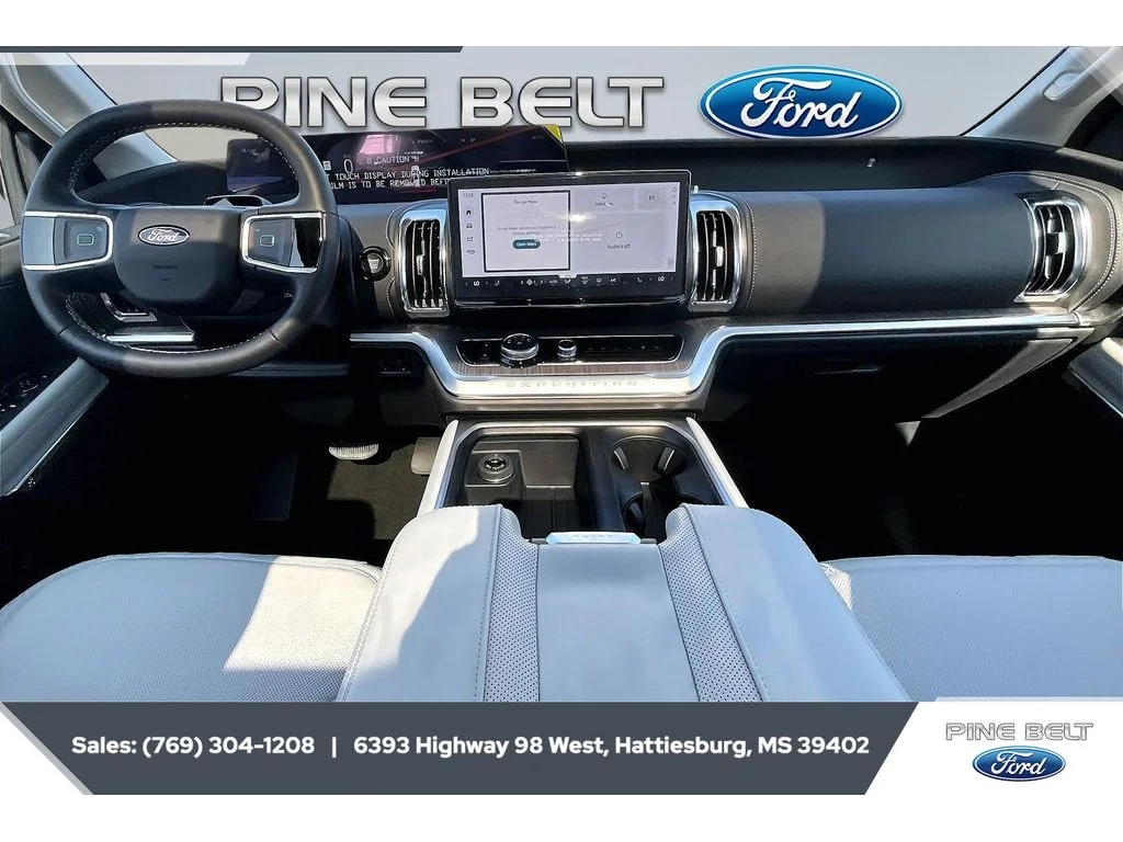 New 2026 Star White Metallic Tri-Coat Ford MAX Platinum® image 13