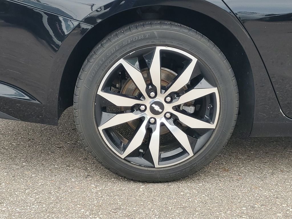 Used 2016 Black Chevrolet LT image 5