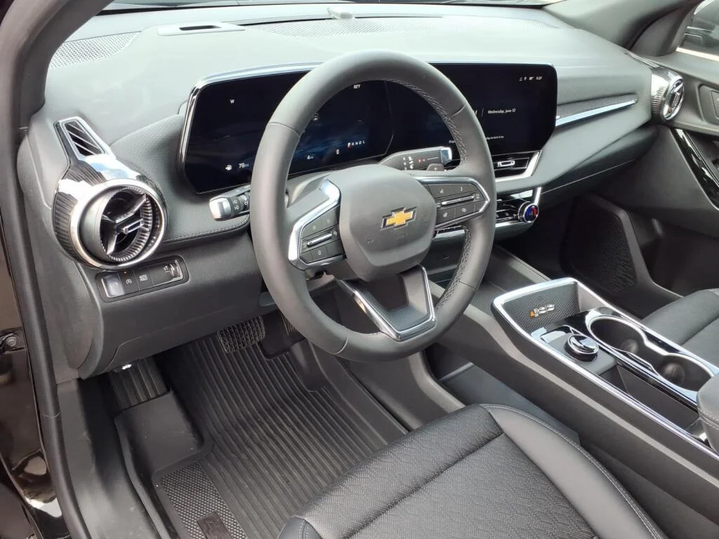 New 2026 Mosaic Black Metallic Chevrolet FWD LT image 8
