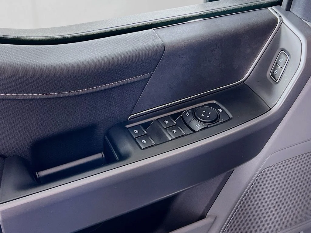 New 2026 Agate Black Metallic Ford XLT image 12