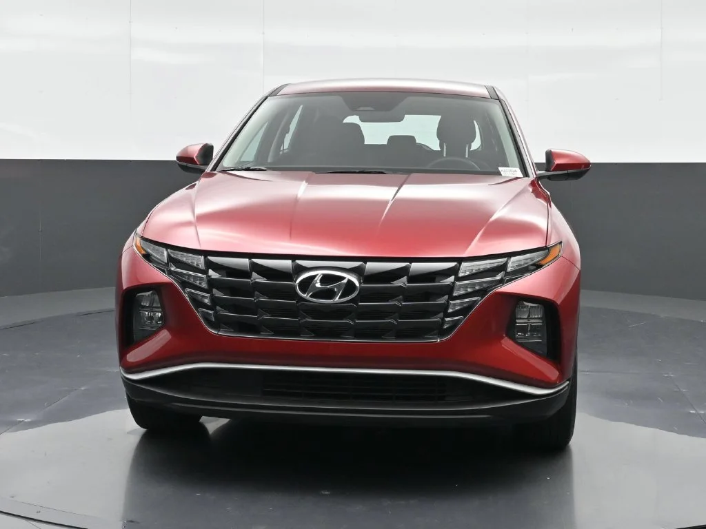 Used 2024 Red Hyundai SE image 15