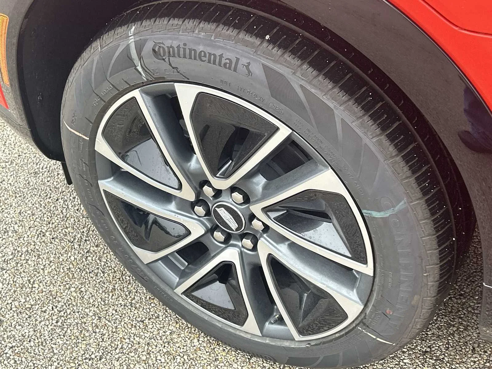 2026 Cadillac OPTIQ Sport - Photo 33