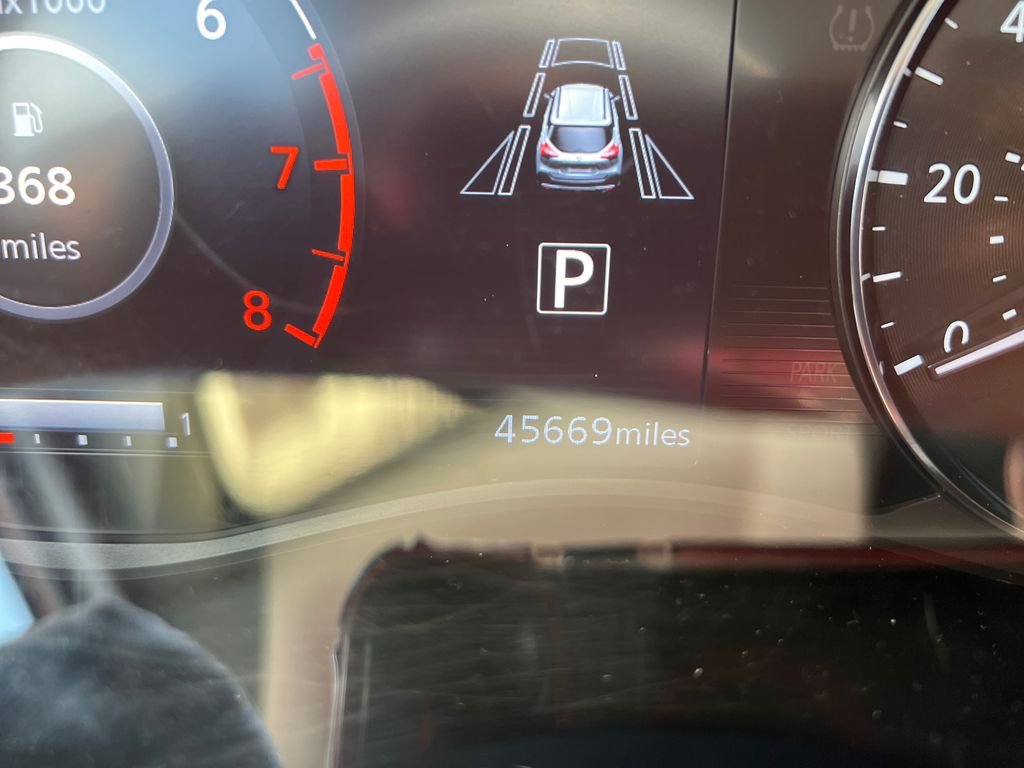 Used 2024 White Nissan SR image 19