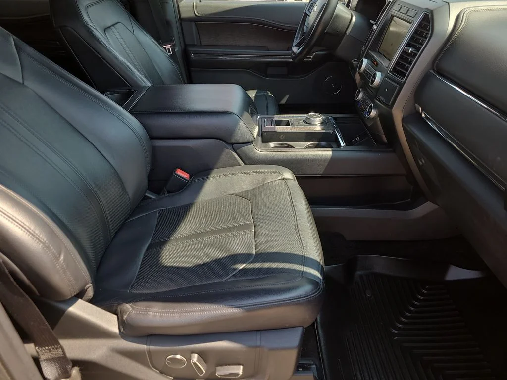 Used 2018 Gray Ford Limited image 12