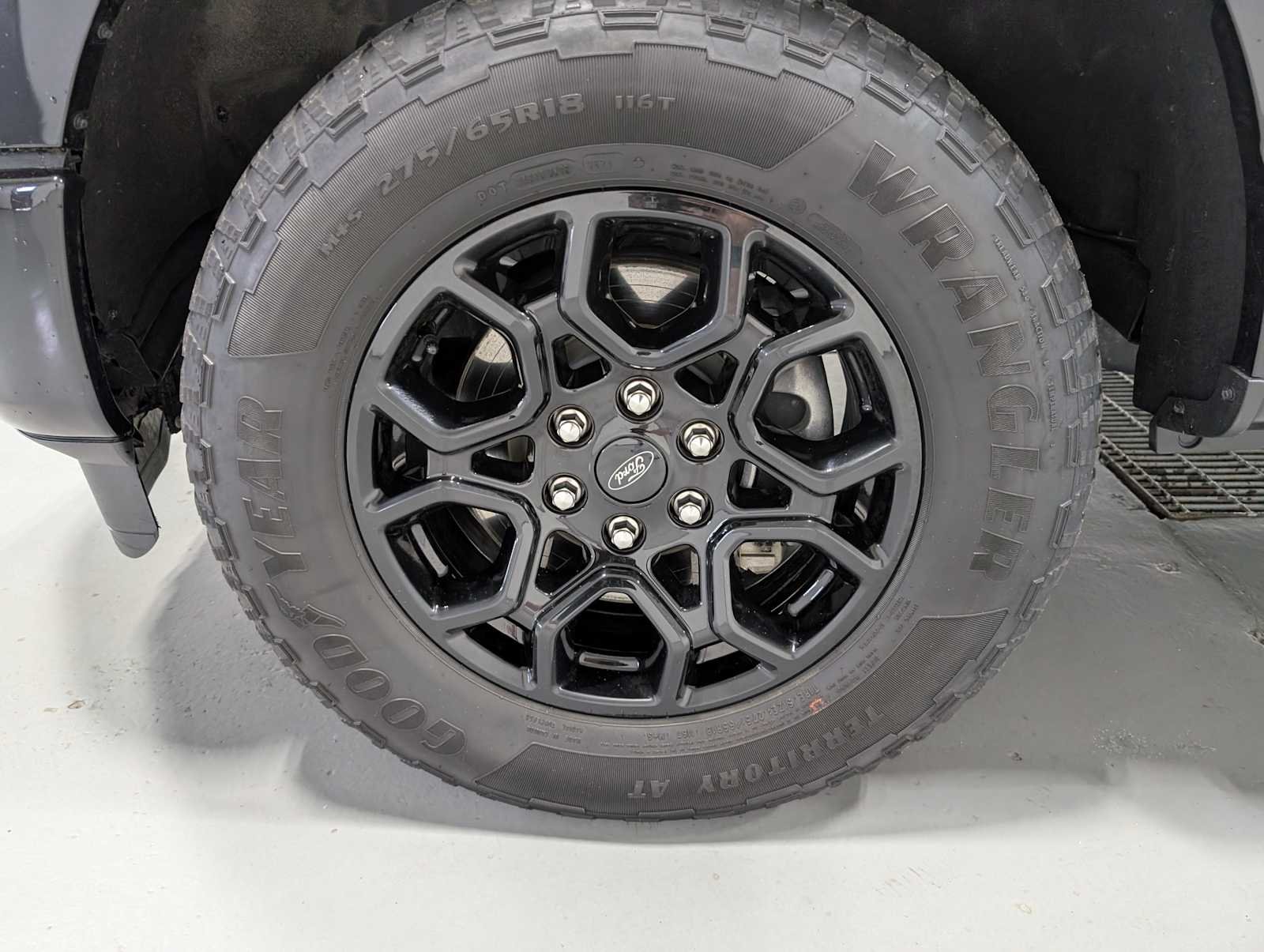 Used 2024 Agate Black Metallic Ford XLT image 3