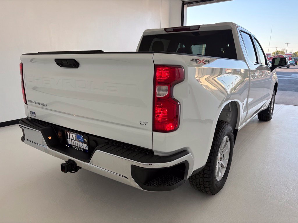 2025 Chevrolet Silverado 1500 LT - Photo 22