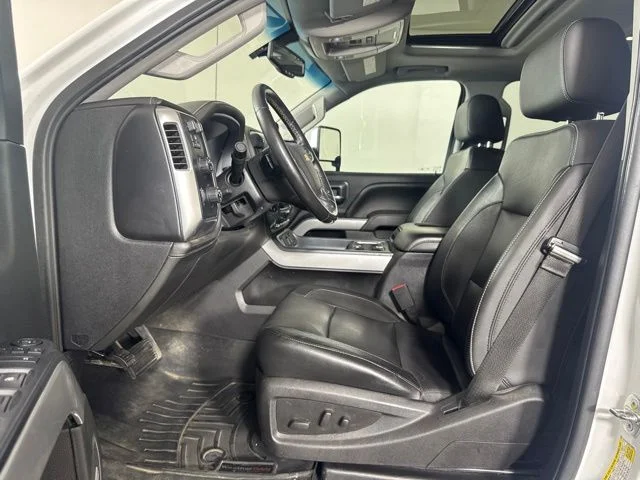 Used 2016 White Chevrolet LTZ image 11