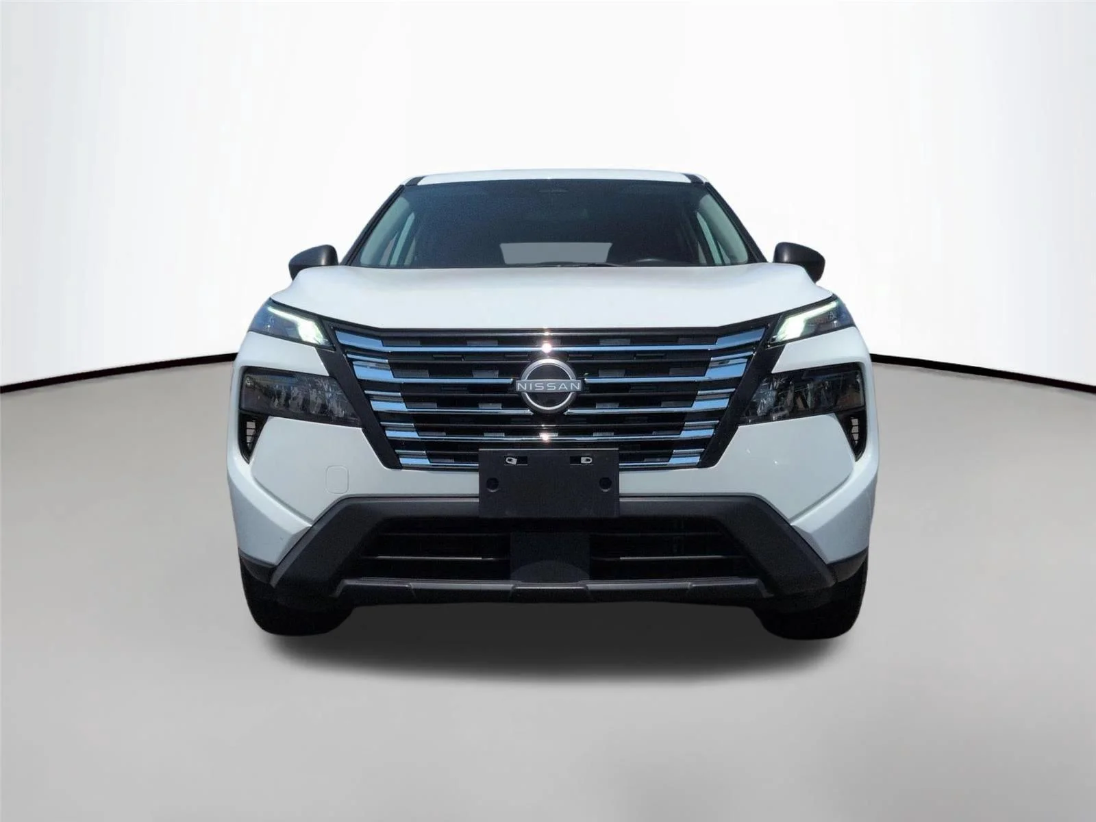 Used 2024 Glacier White Nissan S image 8