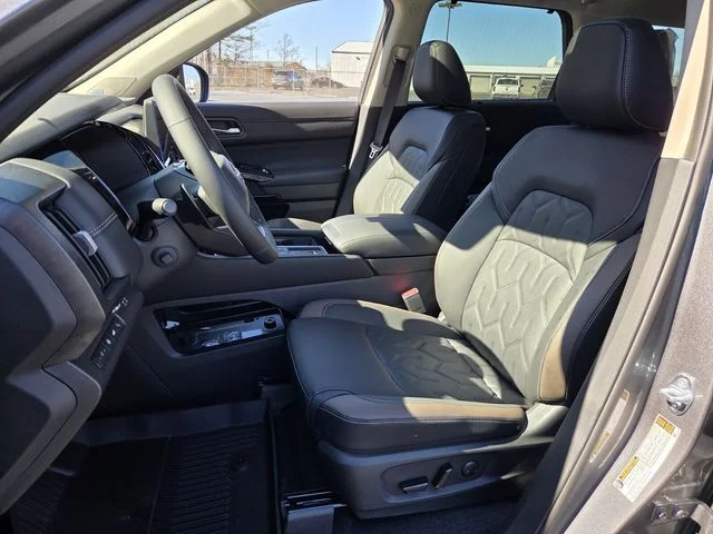 New 2026 Gun Metallic Nissan Platinum image 5