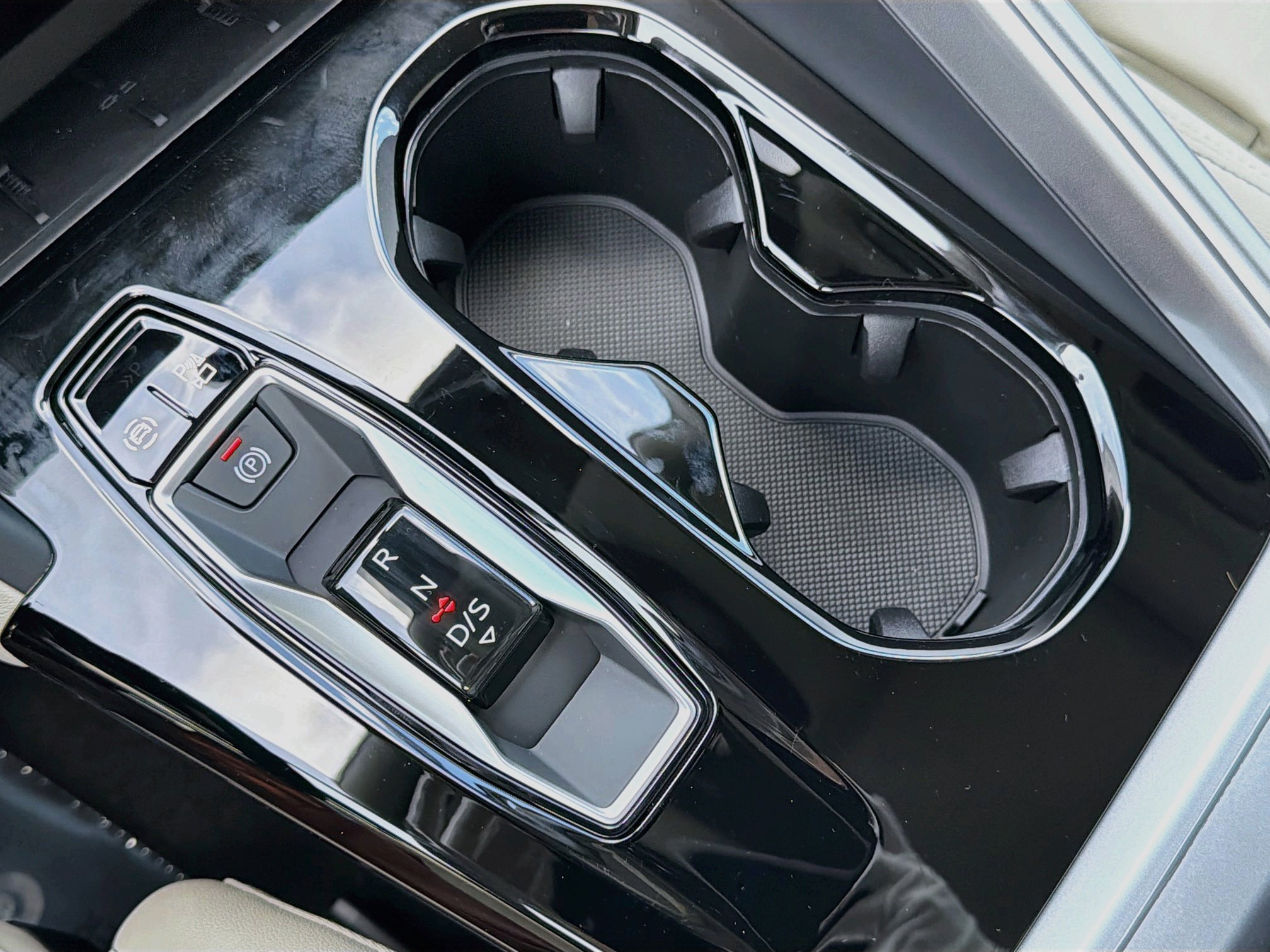 New 2026 Glacier White Metallic Audi Premium Plus image 27