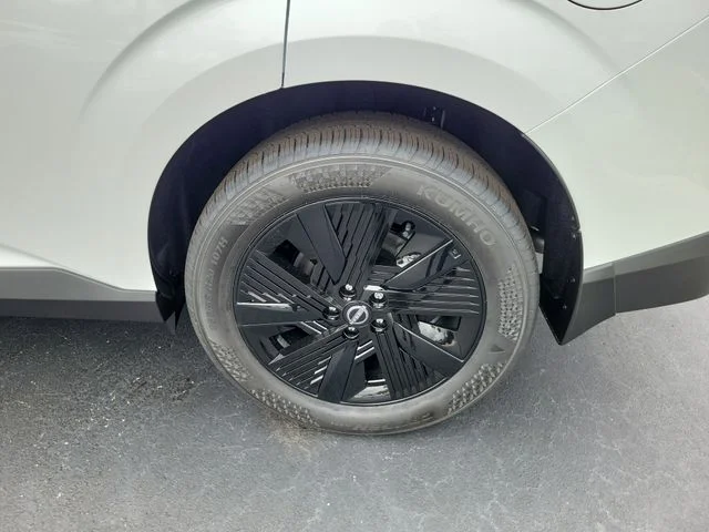 New 2026 White Nissan SV image 7