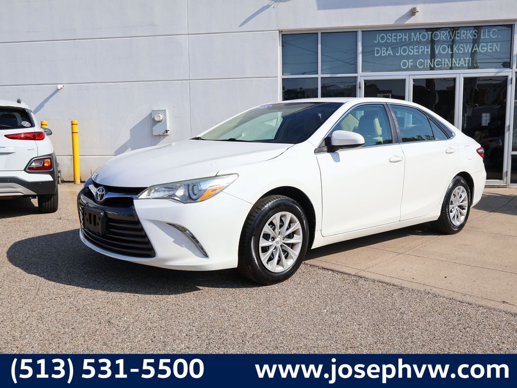 Used 2015 White Toyota LE image 1
