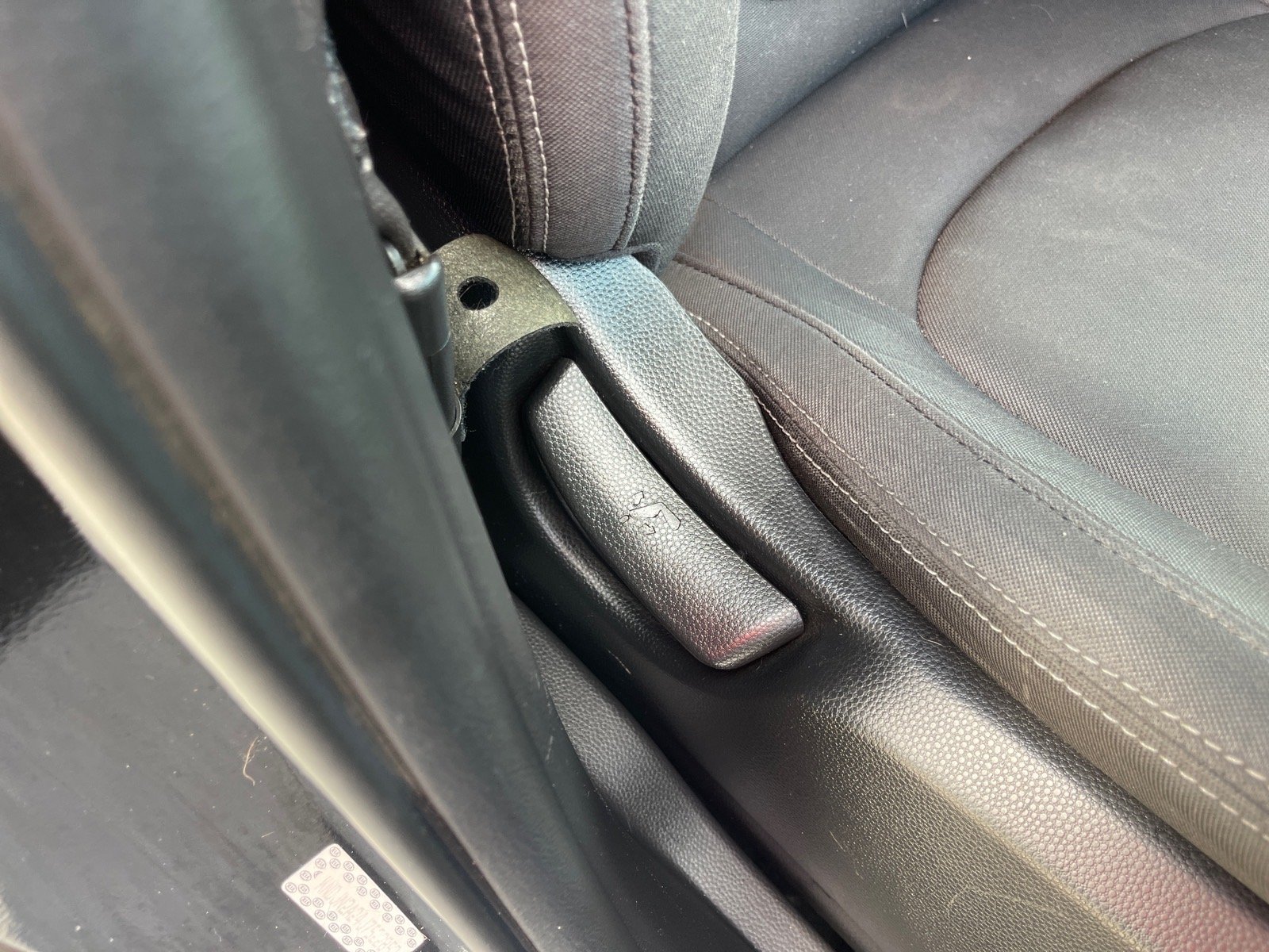 Used 2018 Black Kia Base image 17
