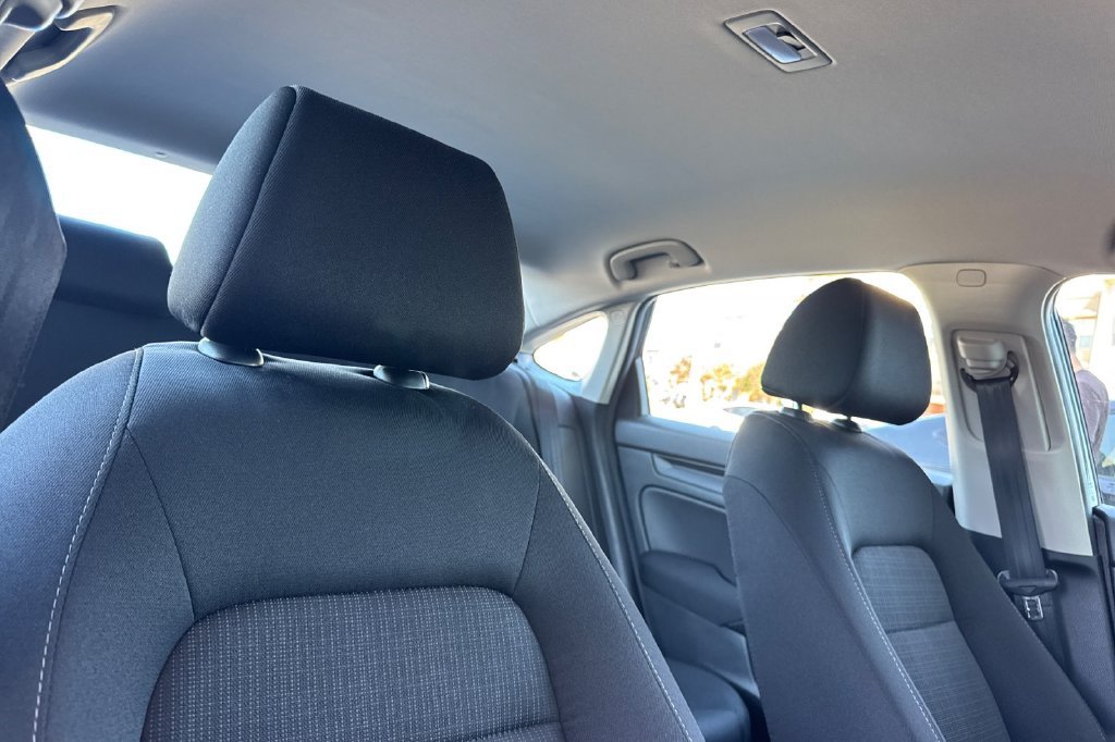 Used 2026 Meteorite Gray Metallic Honda LX image 19