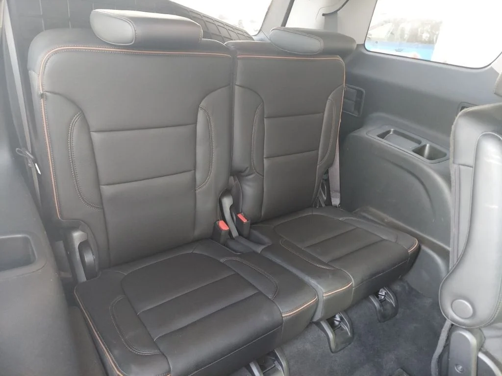 Used 2023 Silver GMC AT4 image 38