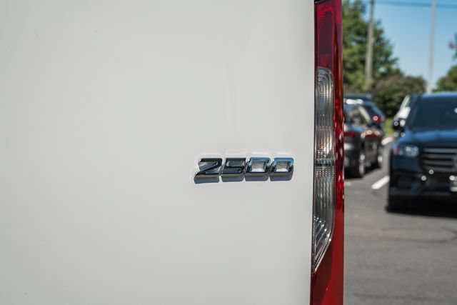 New 2026 Arctic White Mercedes-Benz Crew 144 WB image 49