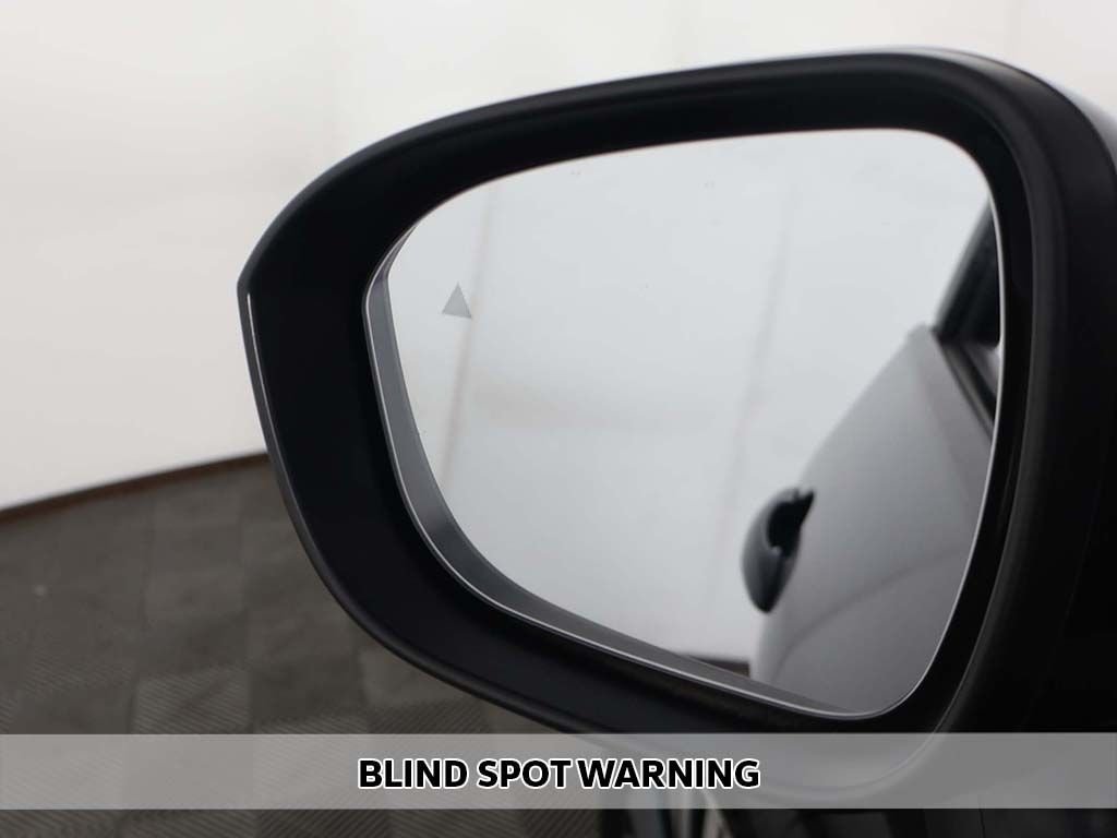 Used 2023 Black Nissan SV image 4