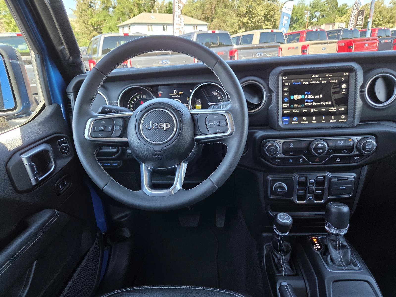 Used 2023 Hydro Blue Pearlcoat Jeep Sahara image 16