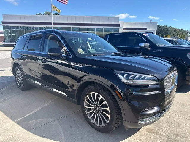 Used 2022 Black Lincoln Standard image 1