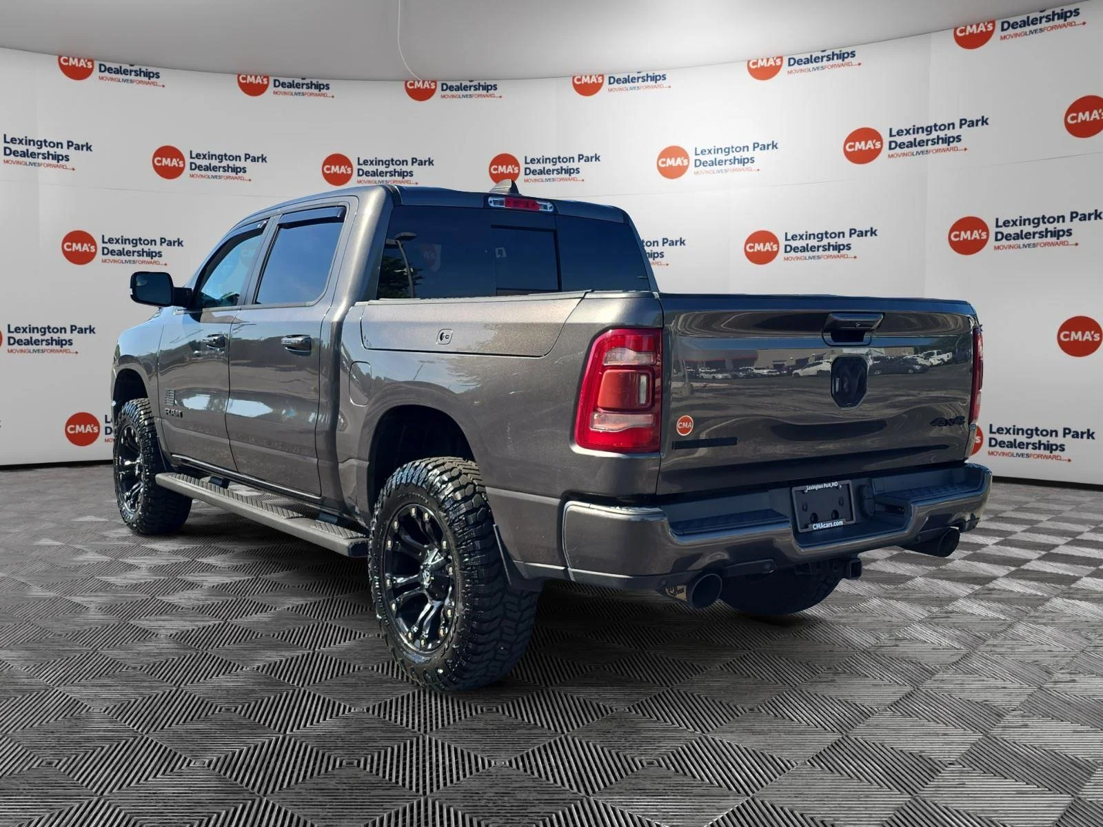 Used 2019 Granite Crystal Metallic Clearcoat Ram Big Horn/Lone Star image 5