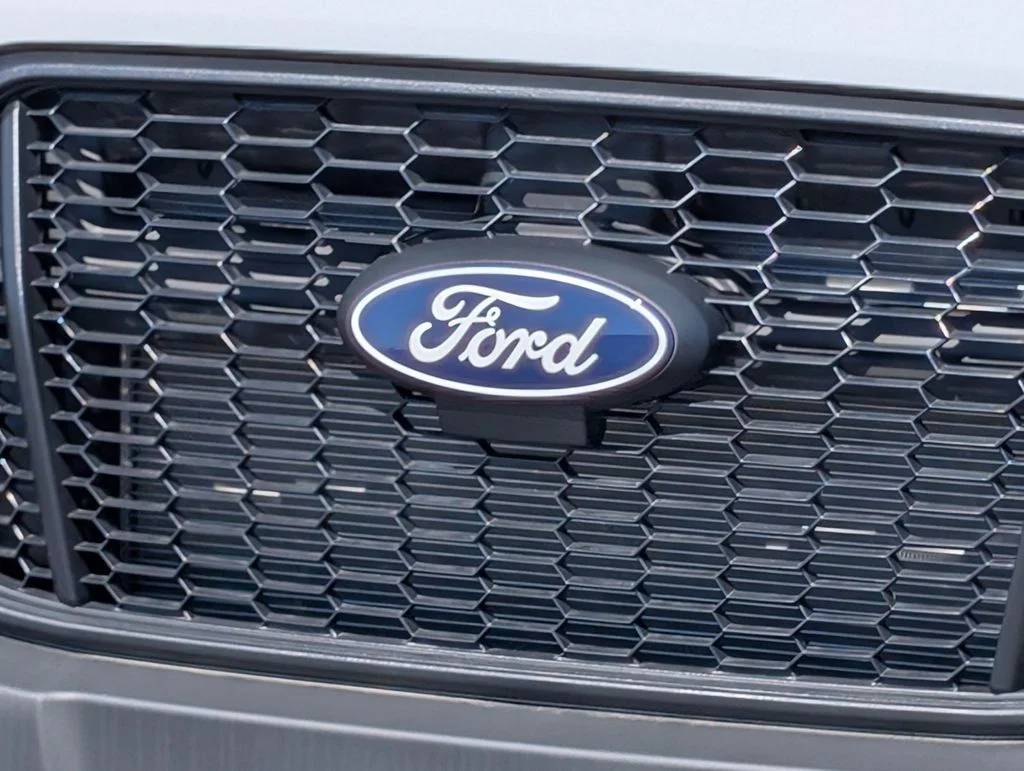 New 2026 Oxford White Ford Cargo Van image 11