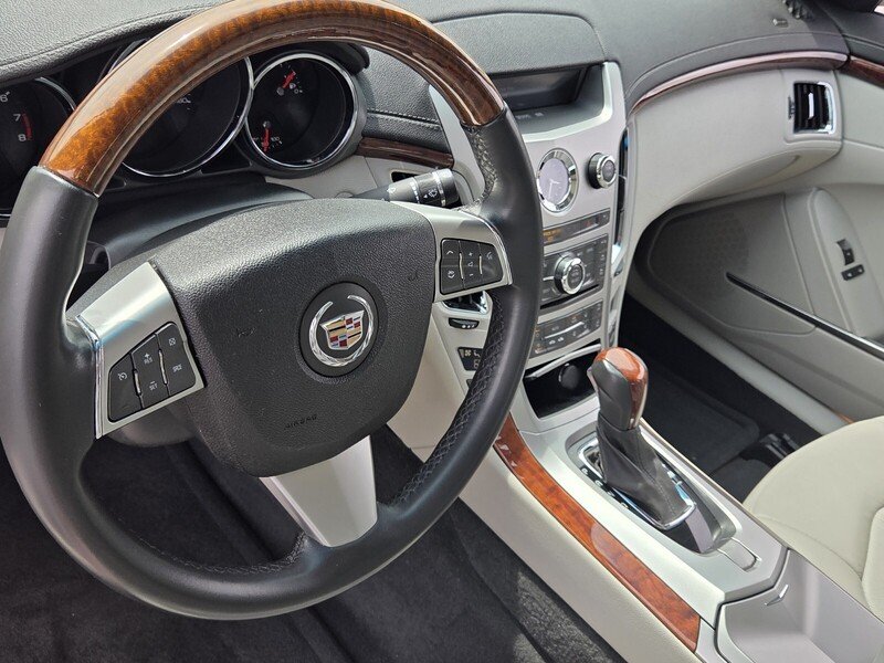 Used 2009 Crystal Red Tint CADILLAC 4DR SDN RWD W/1SA image 15