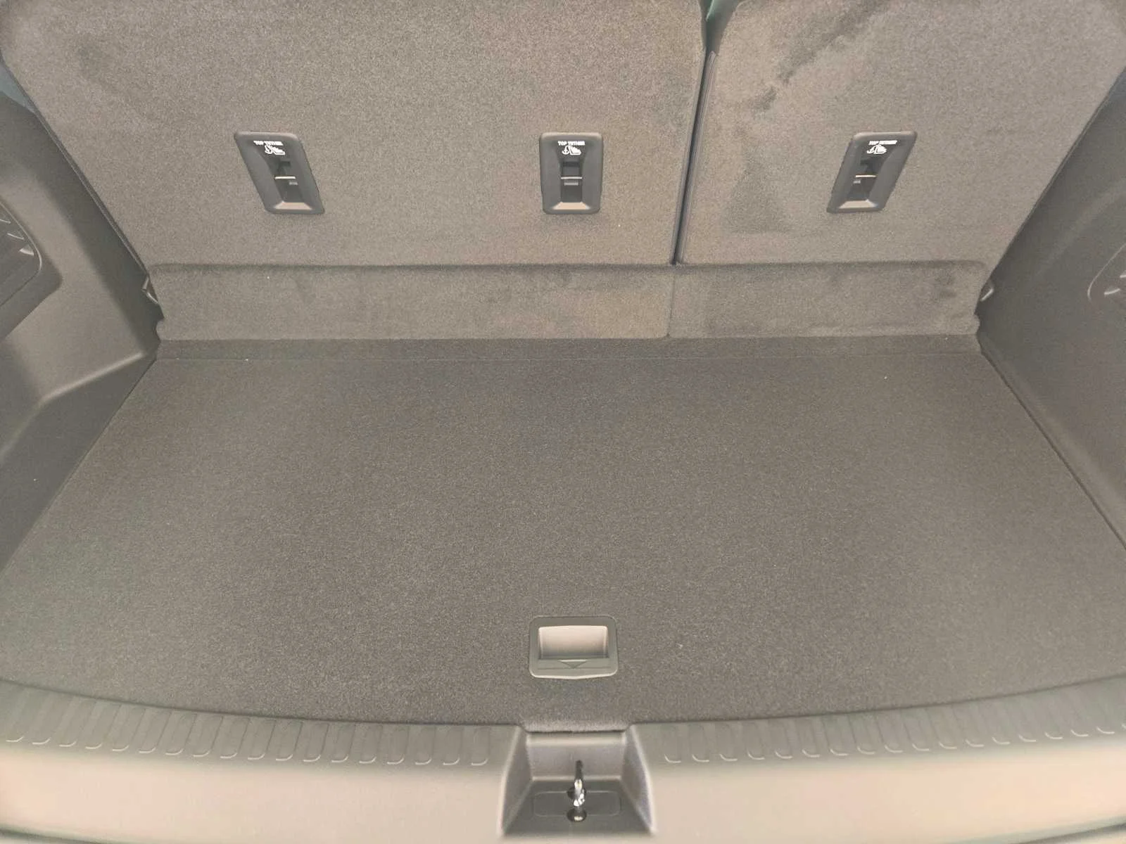New 2026 Glacier White Tricoat GMC Denali image 21
