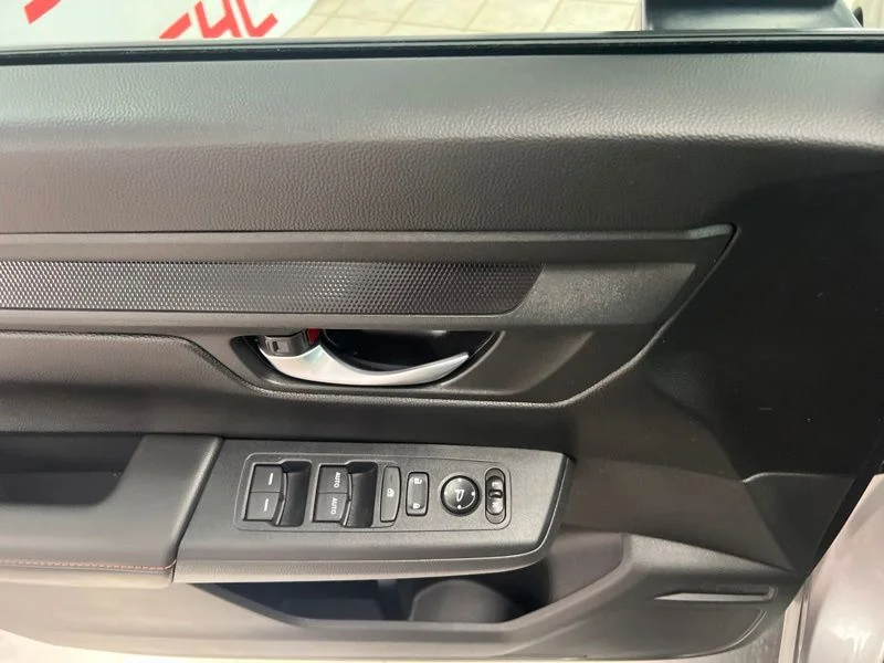 Used 2024  Honda Sport image 21