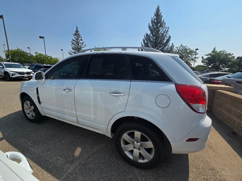 Used 2008 Polar White Saturn XR image 2