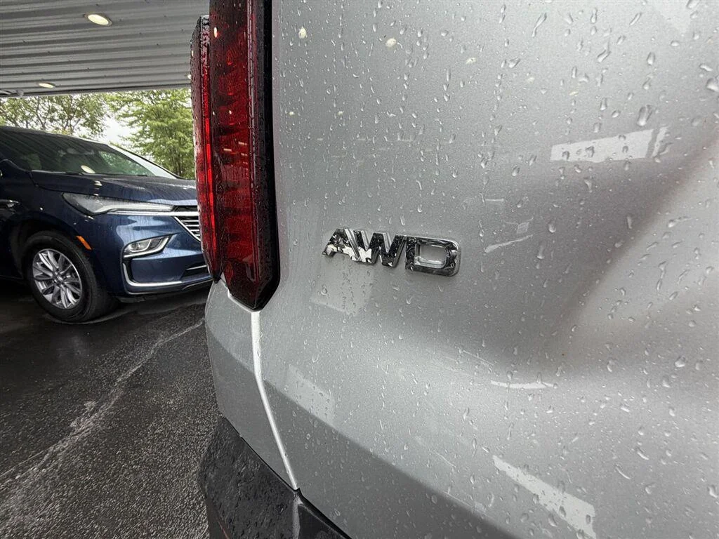 Used 2021 Sparkling Silver Kia S image 11
