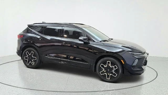 Used 2026 Black Chevrolet RS image 14