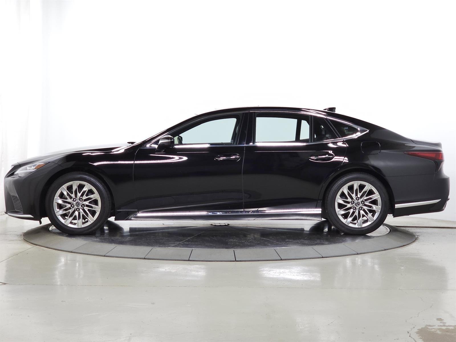 Certified Used 2022 Obsidian 212 Lexus  image 5