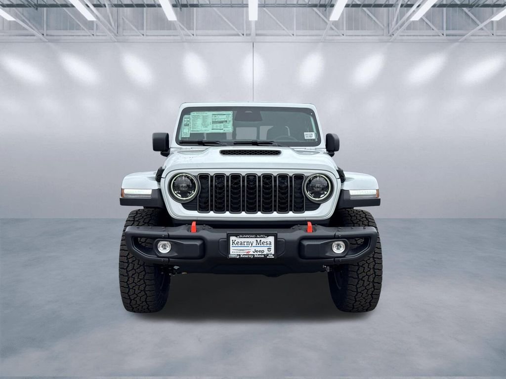 New 2026 Bright White Clear-Coat Exterior Paint Jeep Mojave X image 2