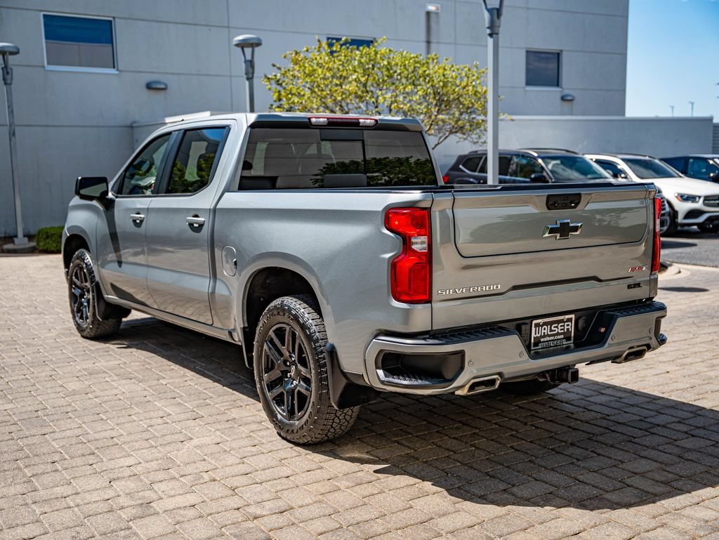 Used 2024 Dark Gray Chevrolet RST image 7