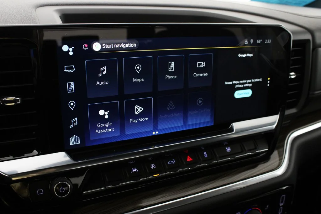 New 2026 Summit White Chevrolet LT (2FL) image 29