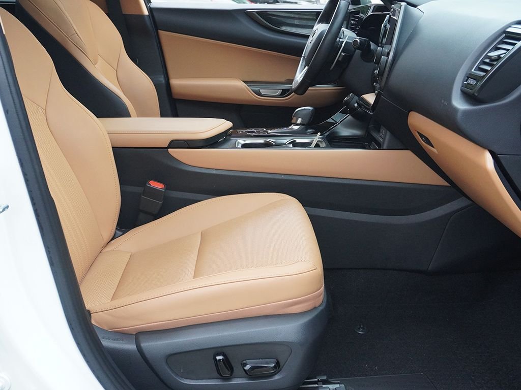 Used 2024 White Lexus 350 Base image 26