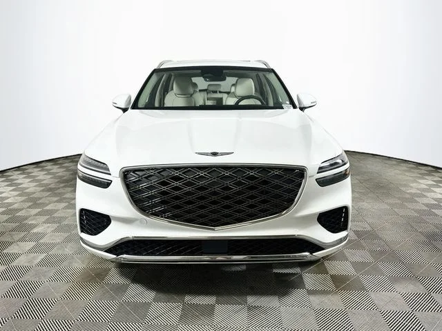 New 2027 White Genesis 2.5T Select image 9