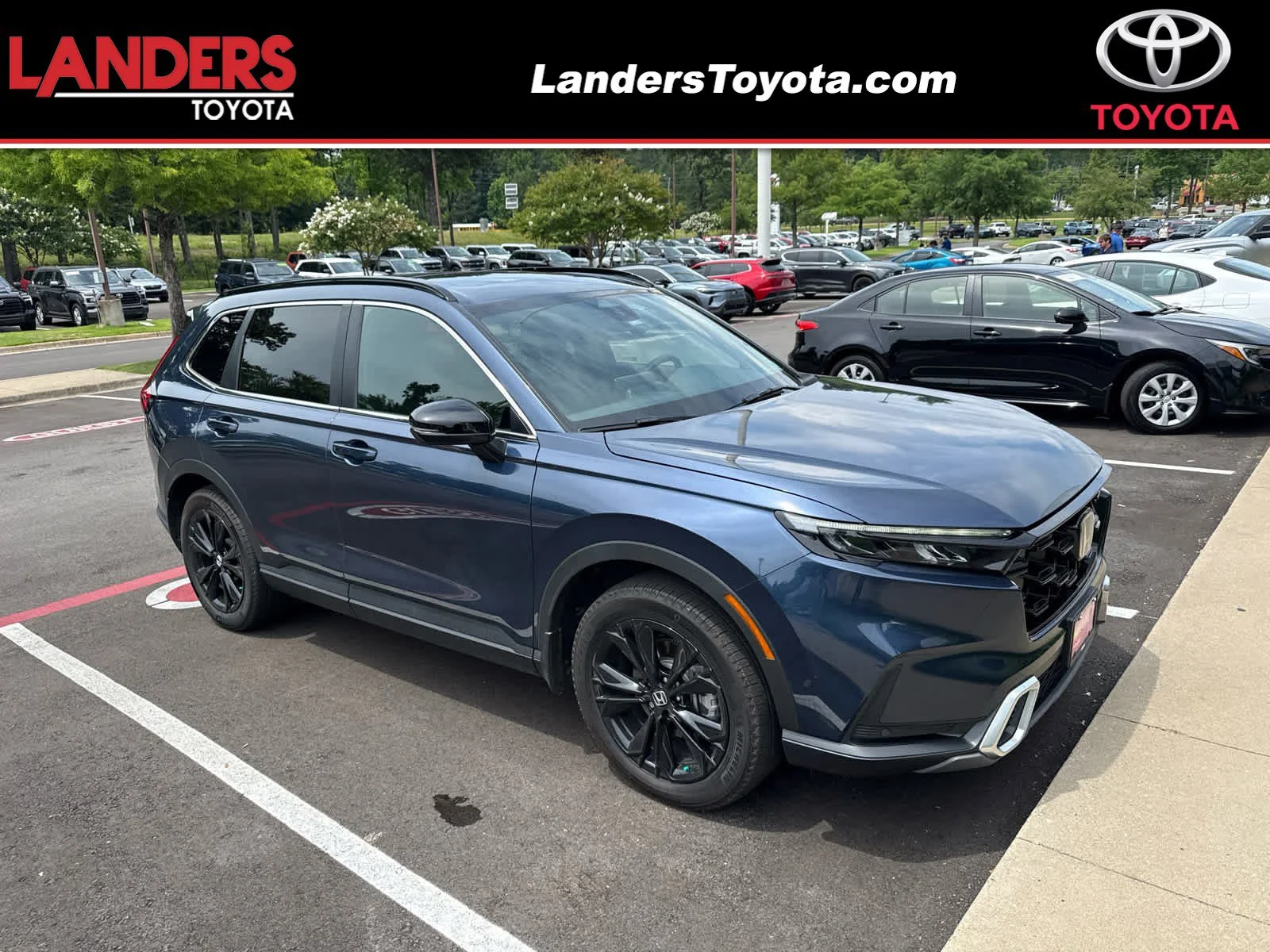 2025 Honda CR-V Hybrid Sport Touring AWD's photo