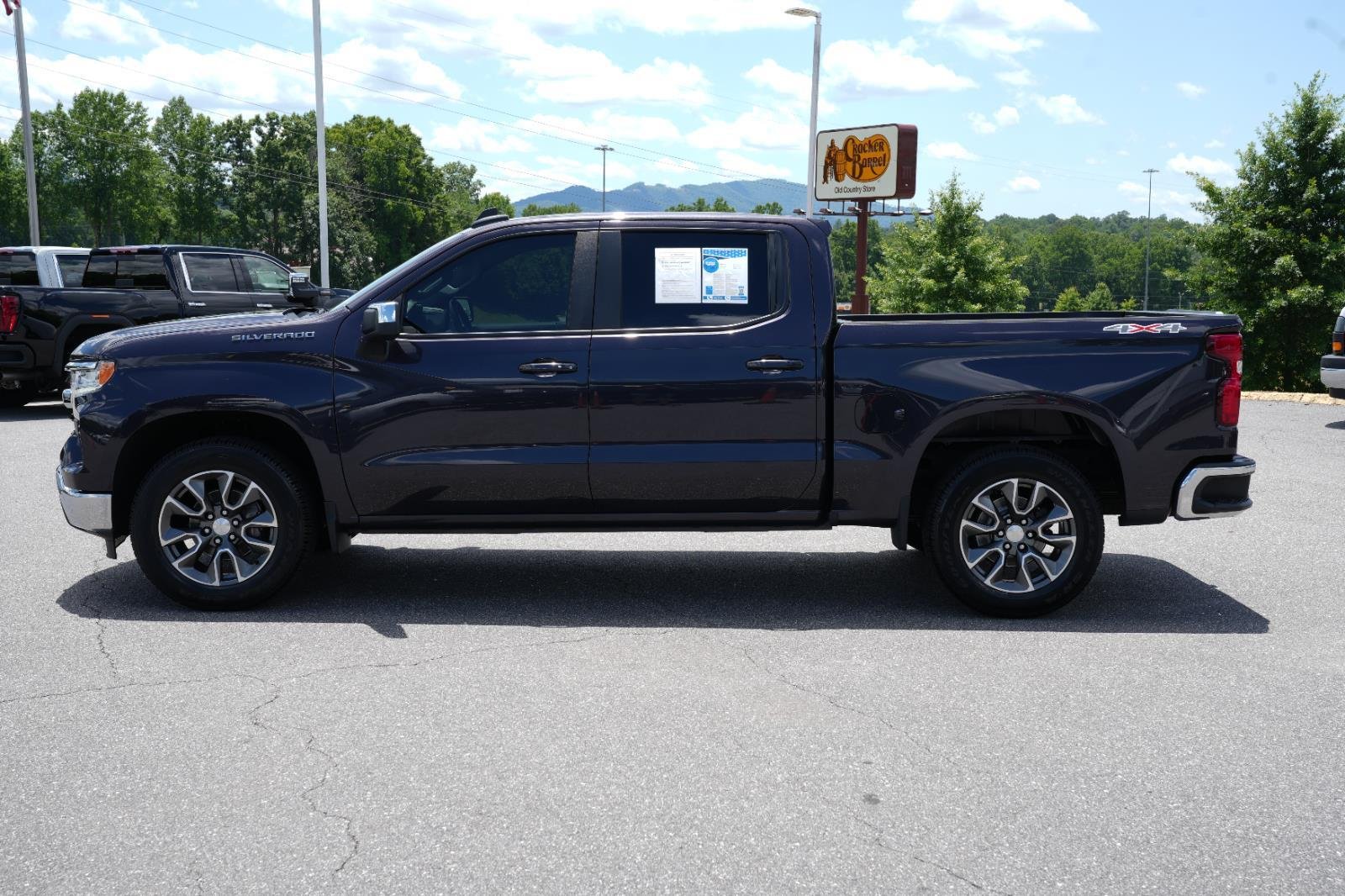 Used 2022 Dark Ash Metallic Chevrolet LT (2FL) image 4