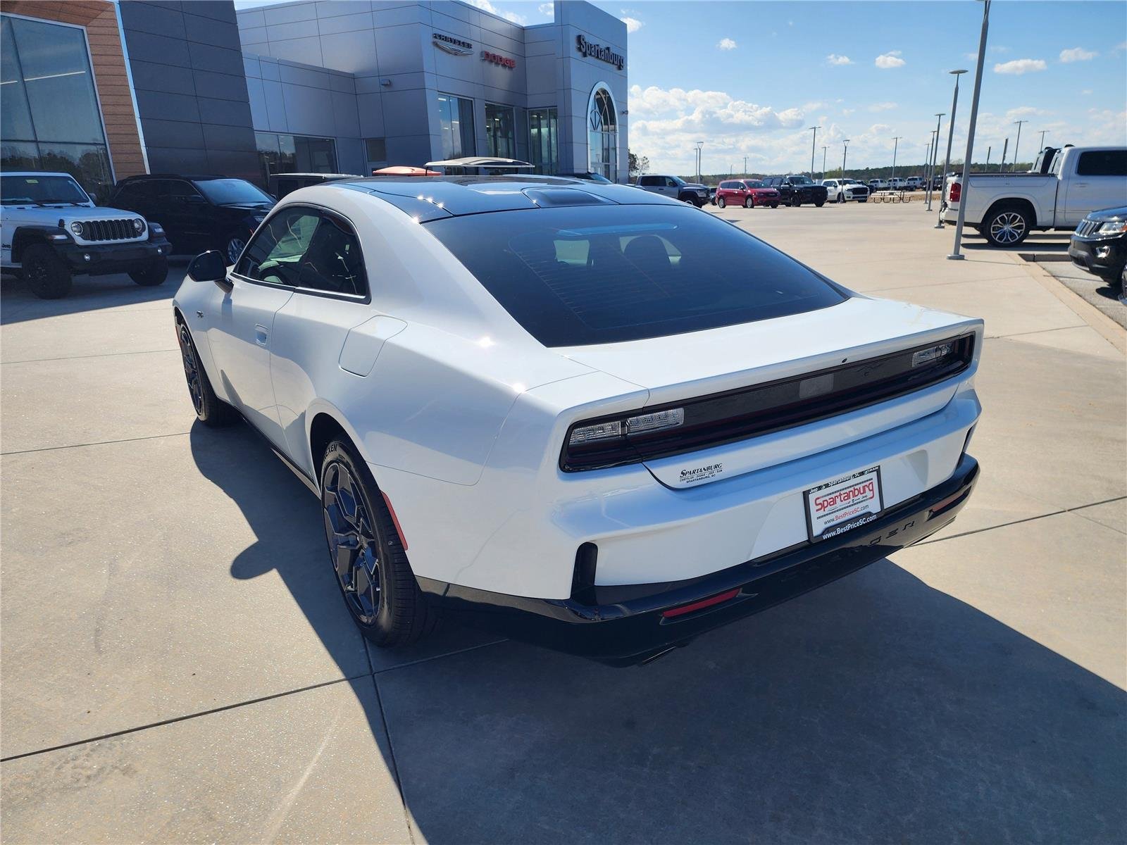 New 2026 White Knuckle Exterior Paint Dodge R/T image 4