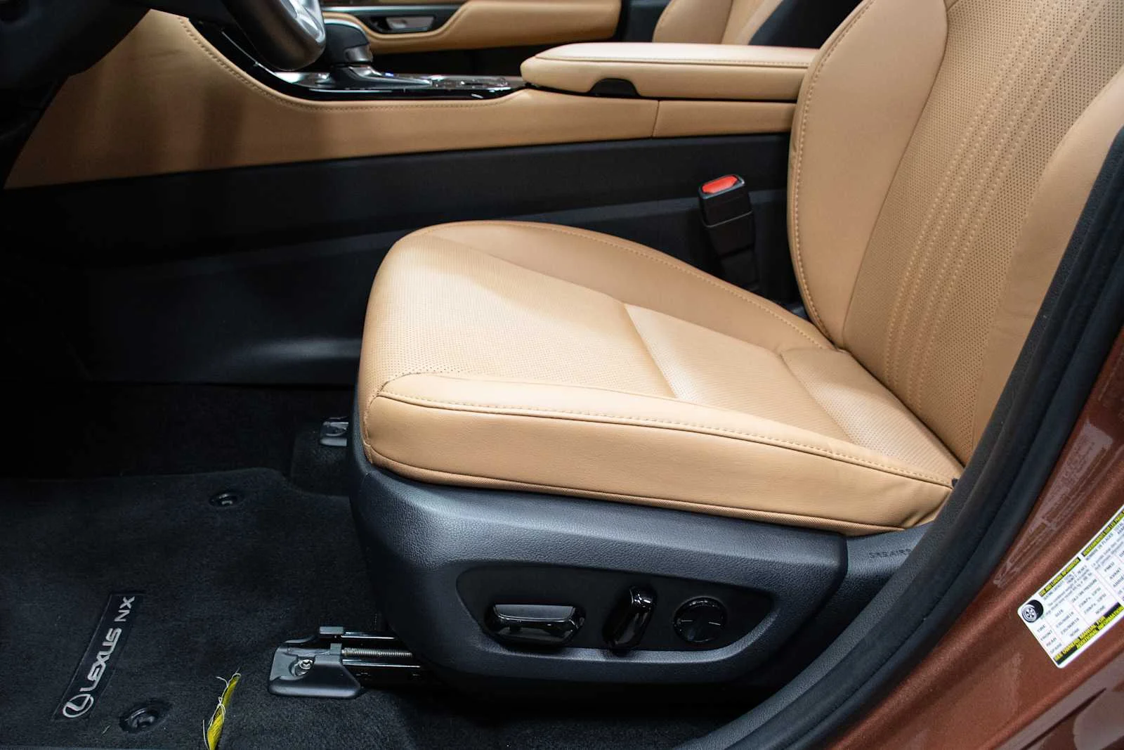 Used 2025 Copper Crest Lexus Premium image 15