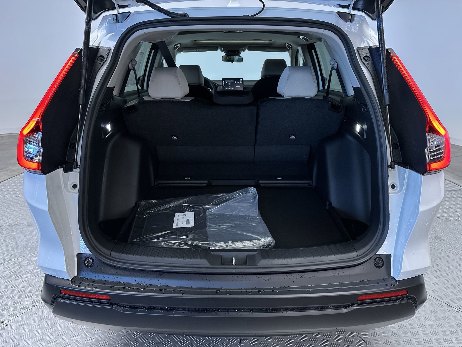 New 2026 Platinum White Pearl Honda EX image 23