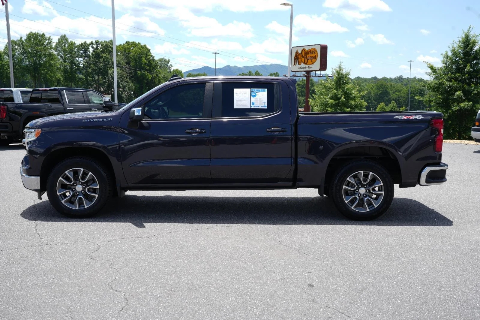 Used 2022 Dark Ash Metallic Chevrolet LT (2FL) image 4