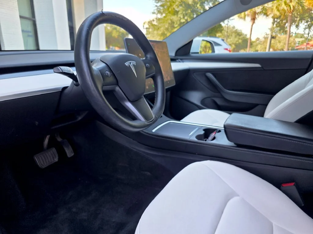 Used 2021  Tesla Long Range image 16